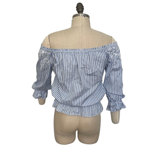 WHBM off the shoulder blouse with embroidered detail Size XS - Picture 5 of 9